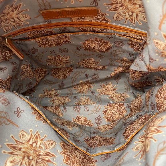 Hobo Shoulder Bag/Purse - Picture 6 of 7